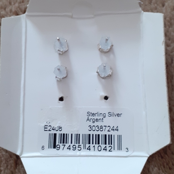 NWT Sterling Silver set of Earrings - Picture 2 of 2